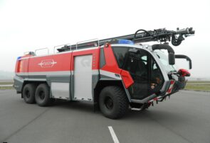 تجهیز ناوگان آتش‌نشانی شهرستان به ماشین فوماتیک
